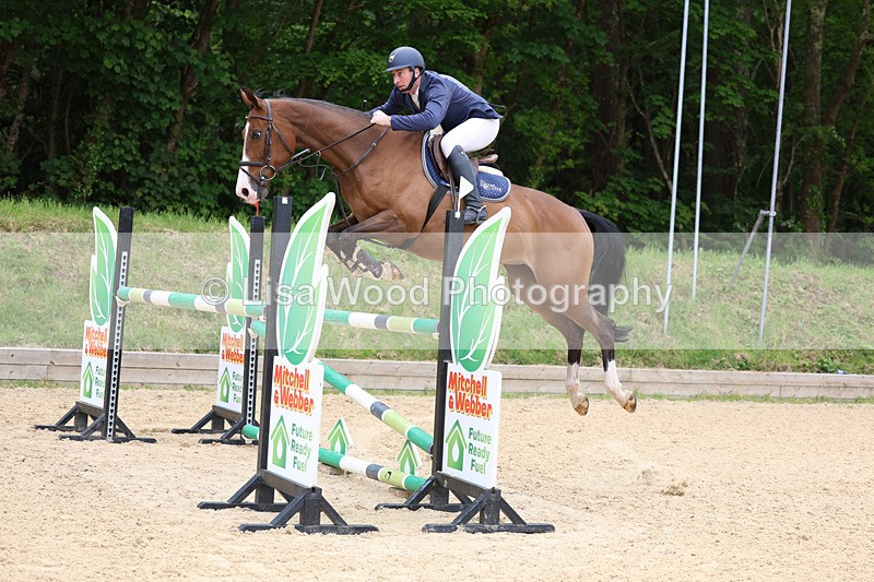 3E7A9532 - Class 9: Senior Foxhunter/1.20 open