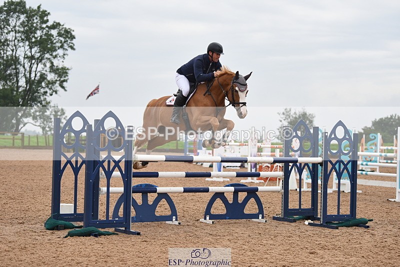 230916A-110152-03973 - Cls 14 Snr Foxhunter