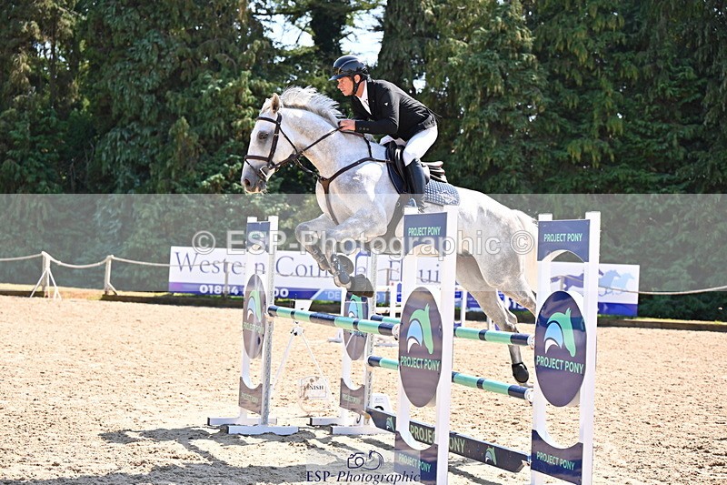 250817A-143739-04645 - Cls 21 Snr Newcomers