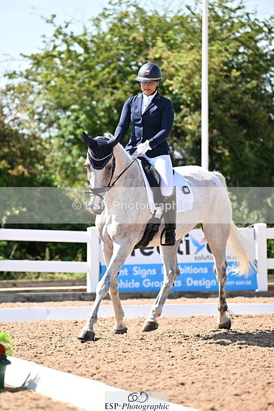 240816A-145406-05520 - 293-Layla.Ambersley-Broadbent-Galwaybay.Buddy