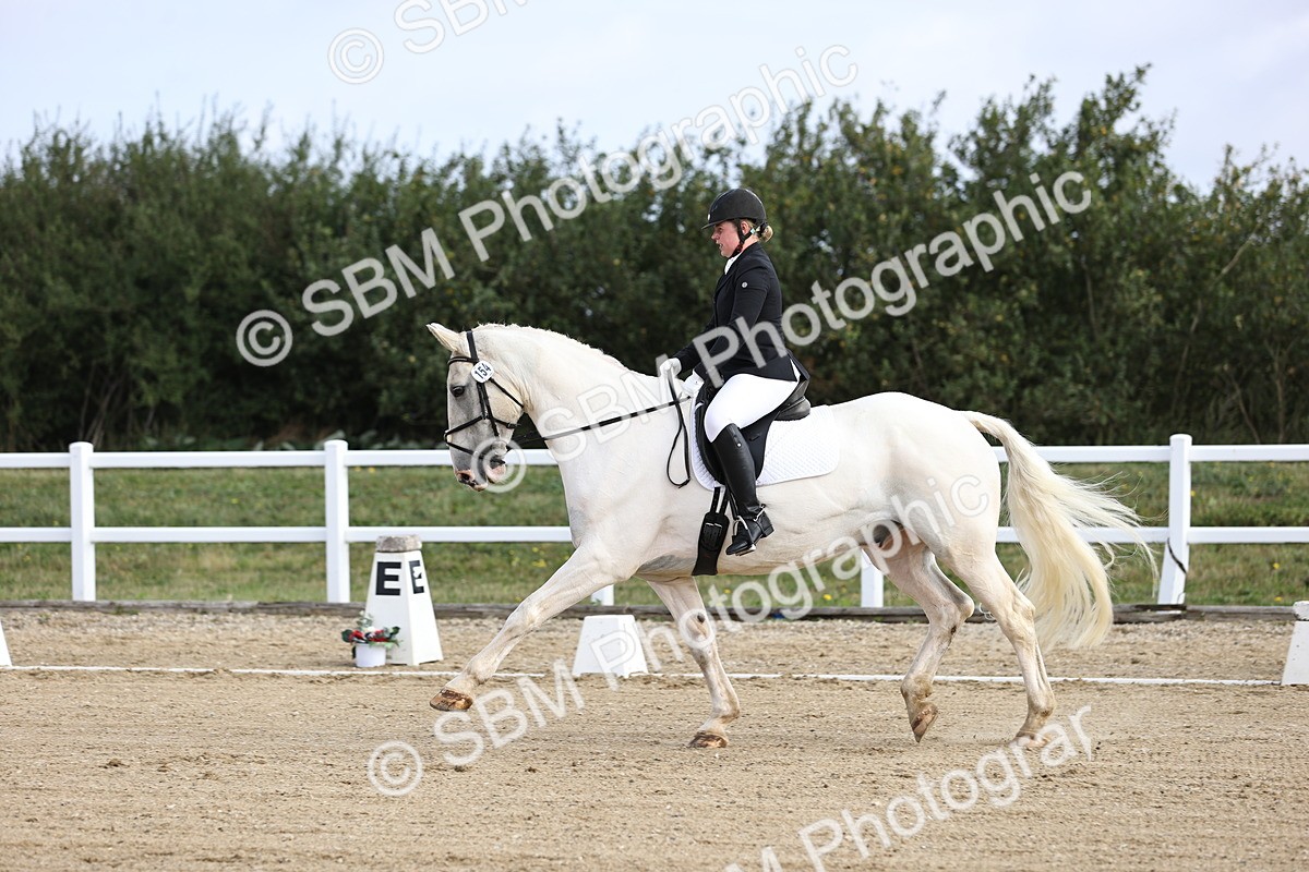 SBM_015363 - Class 14 - Novice 23 - 9.05-10.08