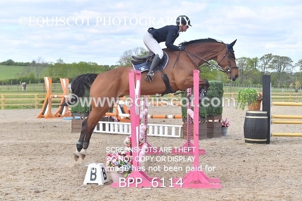 BPP_6114 - CLASS 29 SUN Senior Newcomers/ 1.10m Open