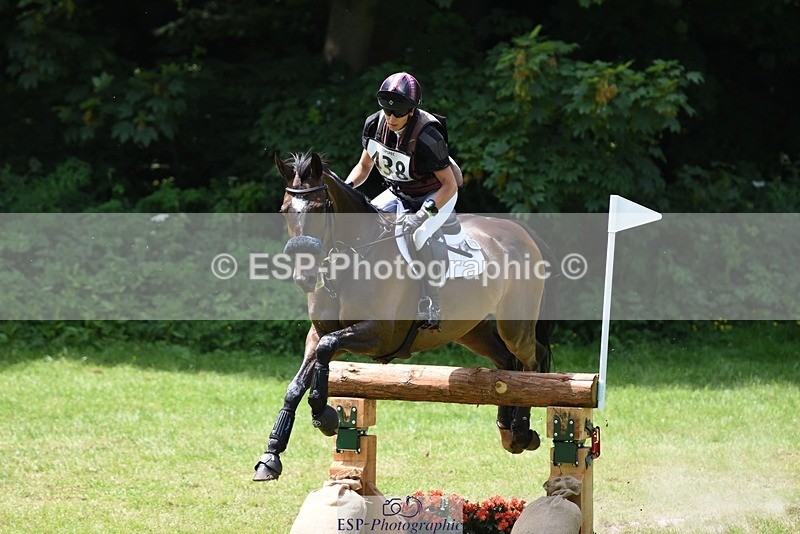 230528-123554-16385 - 438-IRISH_TRUMP-Sarah_Bullimore-XC