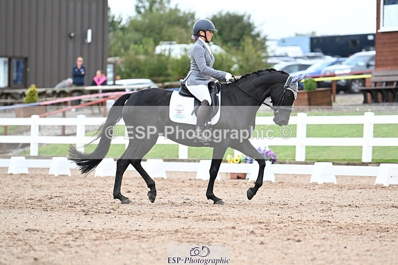 250907-120518-08194 - 011-Lee-Anne.PineMay.diamond