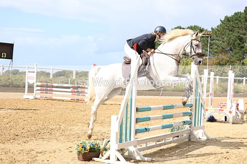 3E7A9850 - Class 10: Senior 95cm open