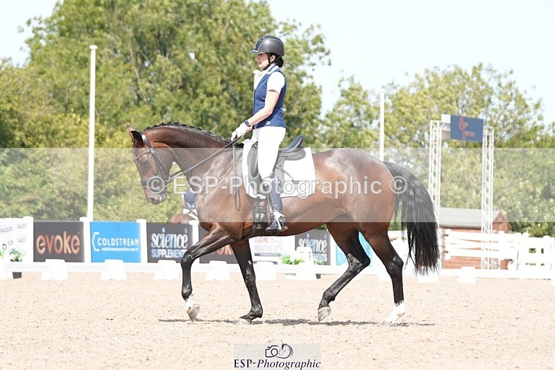 250817-125839-09519 - 052-Marcela.PomphreyLinkeltje.DE.J