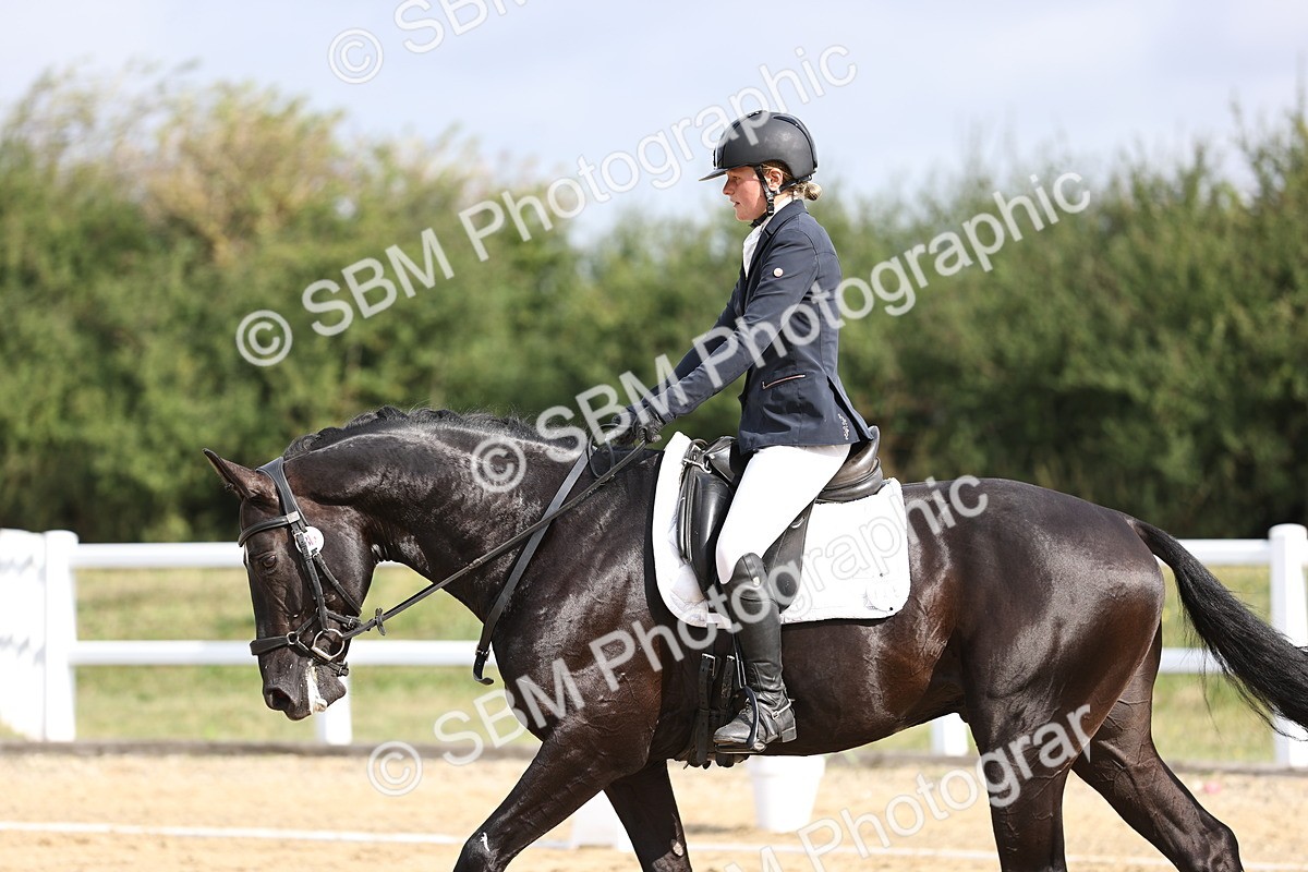 SBM_015426 - Class 14 - Novice 23 - 9.05-10.08