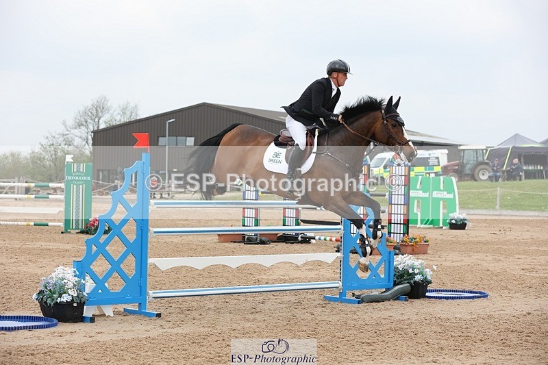 250424-121125-05264 - Cls 1 - 2 Star Small Tour