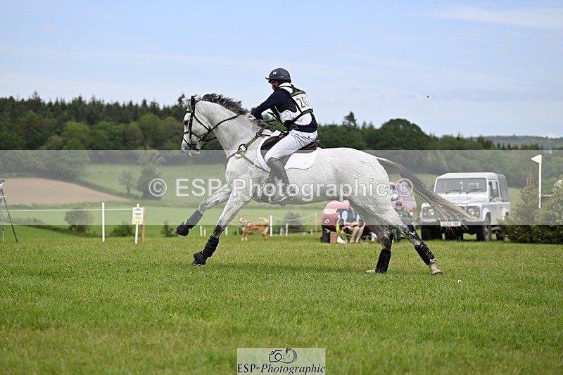 240525-145543-16631 - 207-IE_MR_MCGREGOR-Will_Furlong