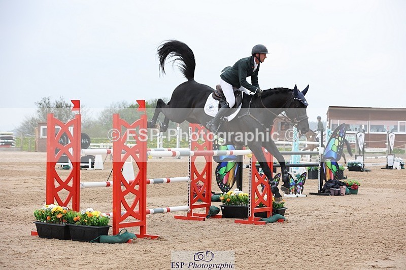 250424-121506-05292 - Cls 1 - 2 Star Small Tour