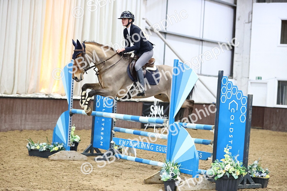 SBM_005519 - Class 17 - Senior Newcomers 1.10m