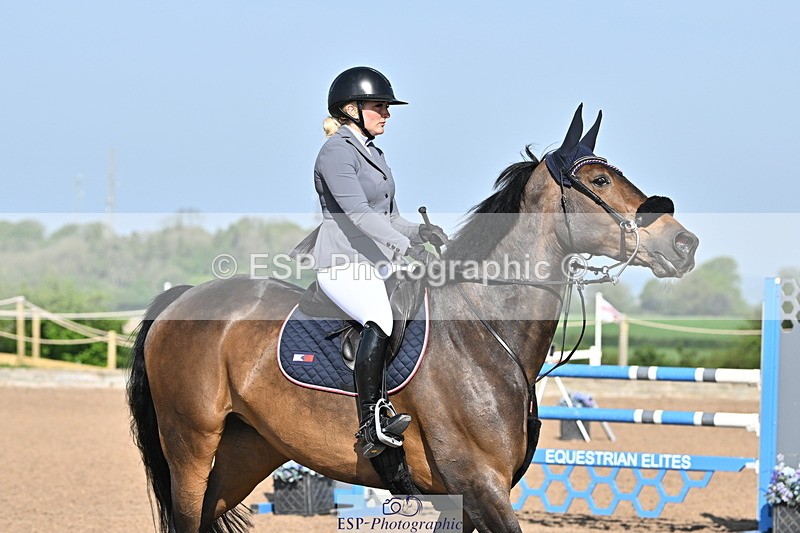 240509A-091934-00522 - Cls 8 Foxhunter