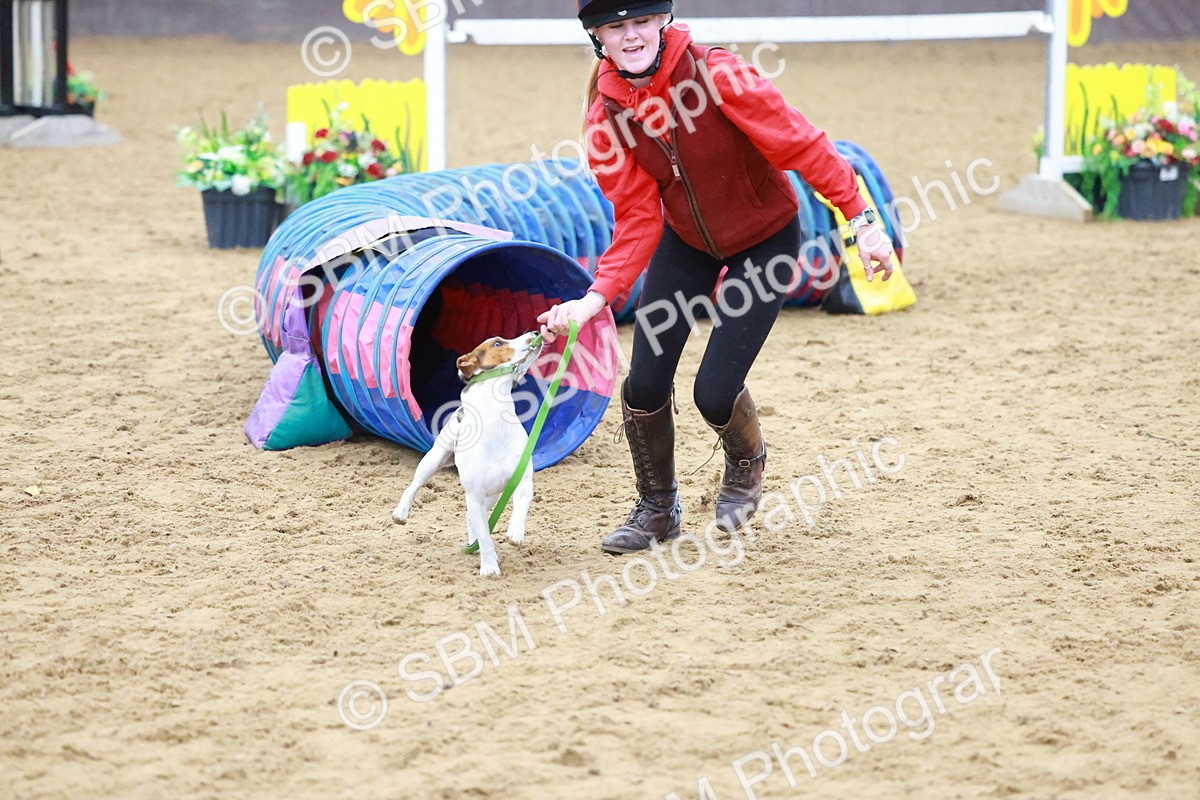 SBM_002119 - Class 3 - Horse & Hound (60cm)