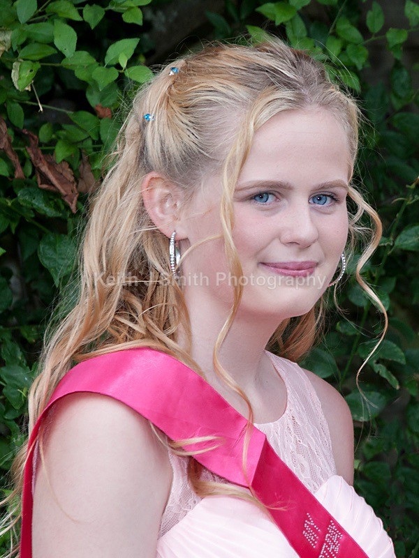 7SKJ0310 copy - Katie Doyle and friends Pre Prom