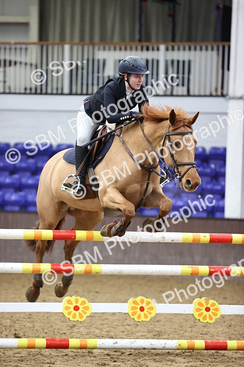 SBM_005429 - Class 17 - Senior Newcomers 1.10m