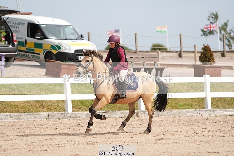 250715-155958-00049 - 60cm & Clr Rnd