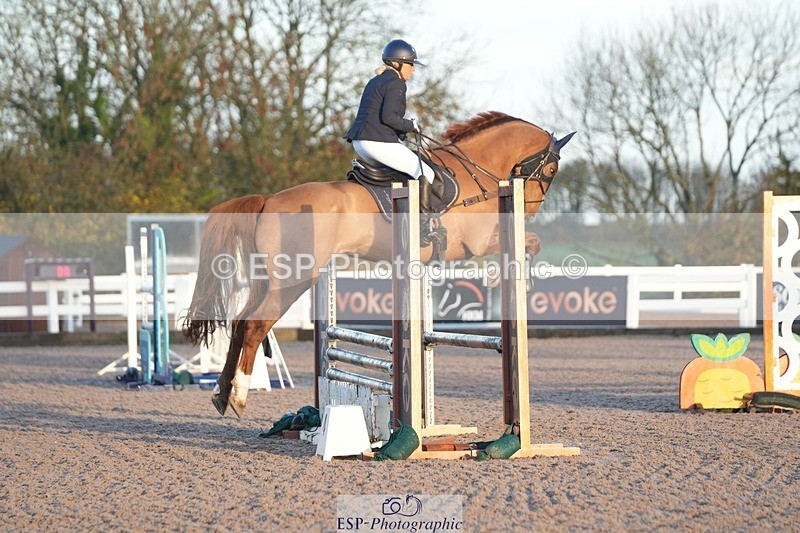 251108-080010-01704 - Cls 8 Clear Round