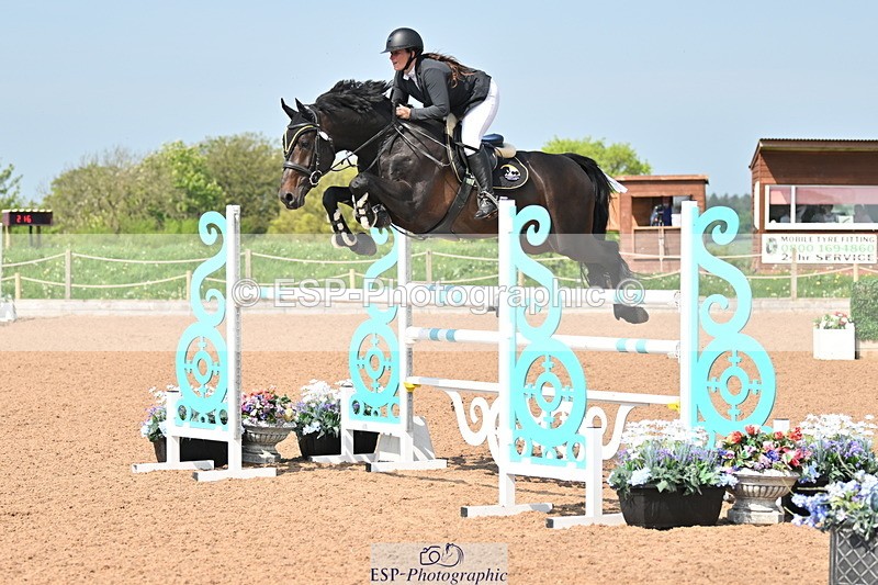 240512A-105316-17404 - Cls 48 National 1.30m Open