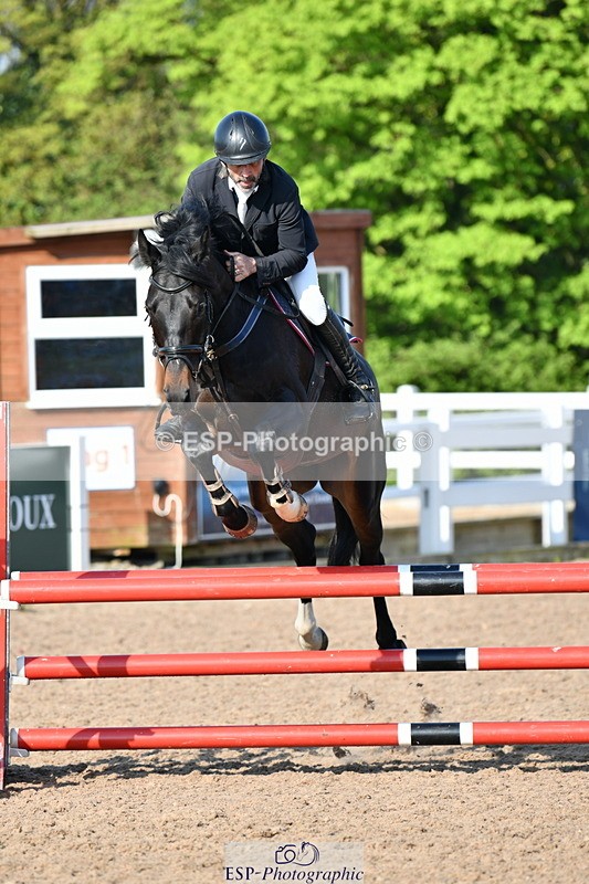 240512A-084252-16945 - Cls 39 British Novice and 90cm Open