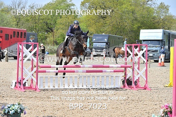 BPP_7023 - CLASS 5 FRI Veterans Show Jumping