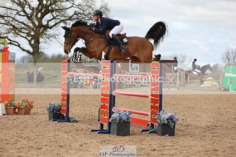 240419A-130226-07587 - Cls 6, 2 Star Medium Tour 1.35m
