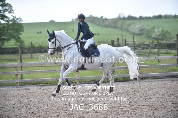 JAC_3688 - CLASS 8 Senior Newcomers/ 1.10m Open