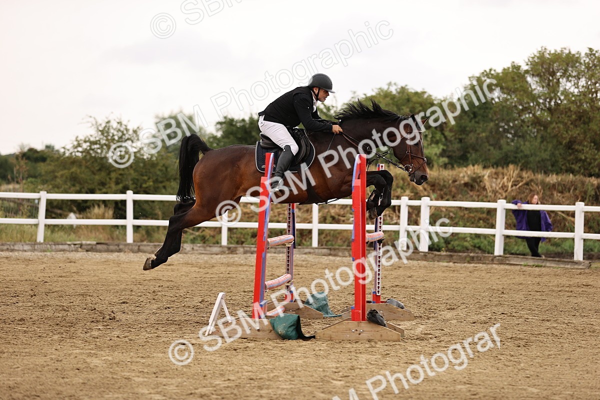 SBM_026439 - Class 12 - Amateur Championship Qualifier 1.05m