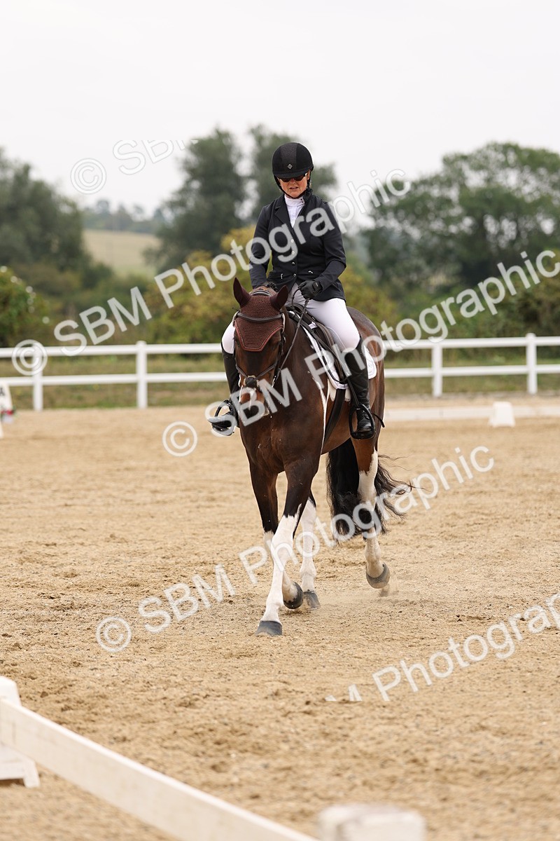 SBM_01700 - Class 9 - Novice 27 Champs