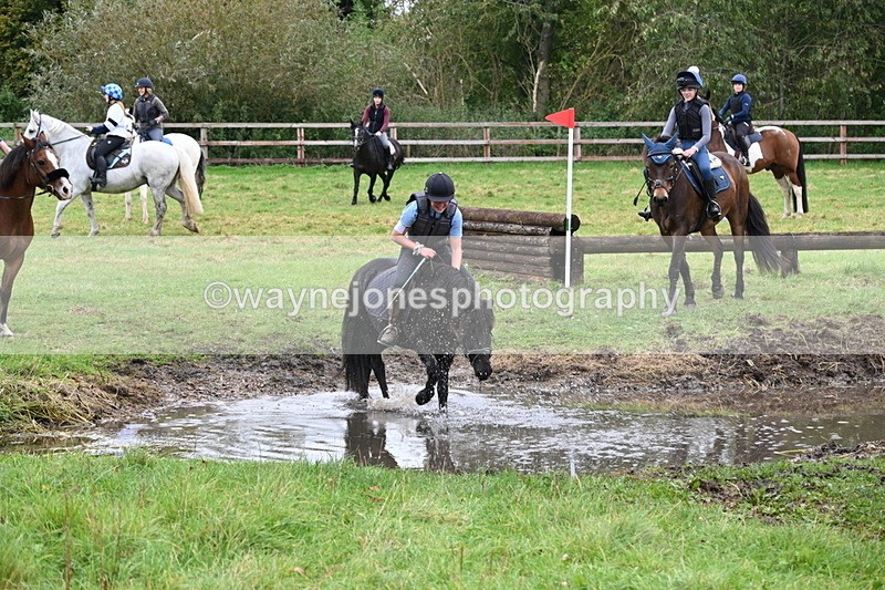 WJ6_7118 - Time at Photographer 13:06 to 13:23