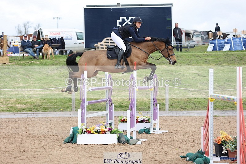 240419A-124936-07467 - Cls 6, 2 Star Medium Tour 1.35m