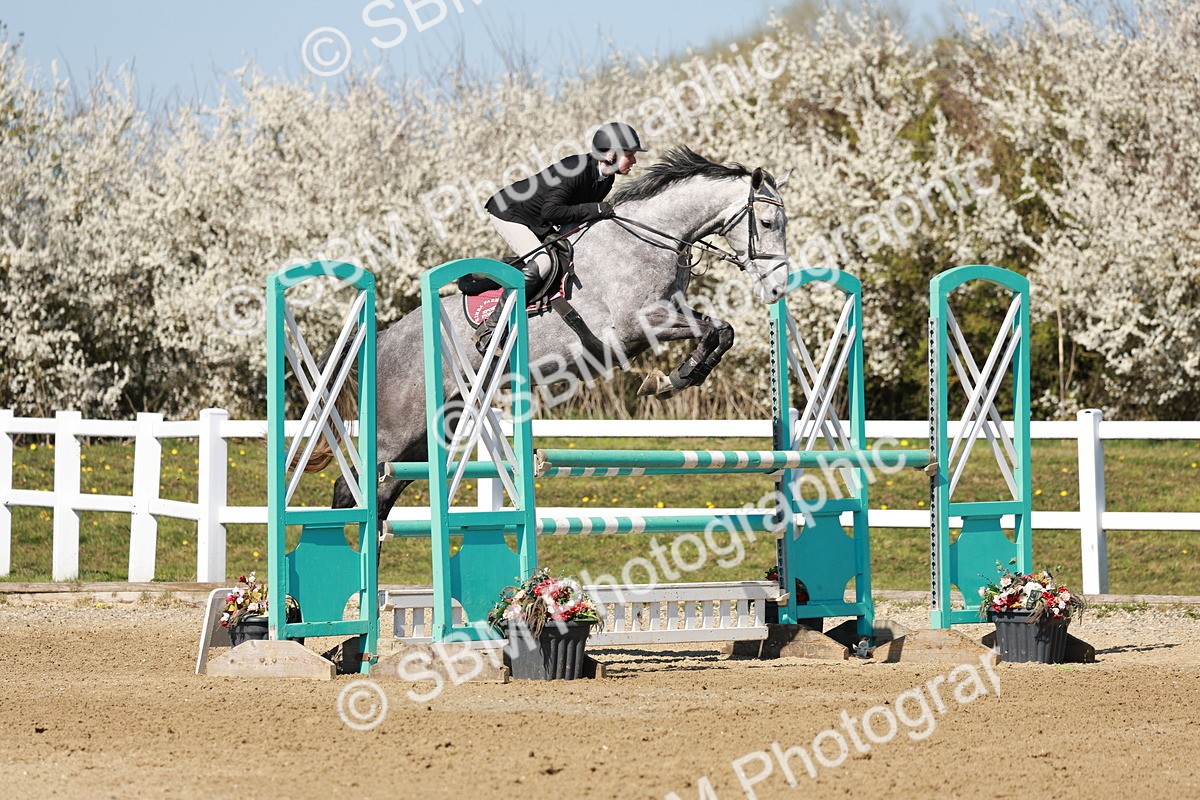 SBM_004623 - Class 17 - Senior Newcomers - 1.10m