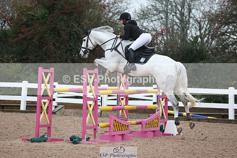 231112A-135249-04701 - Cls 20 Newcomers & 1.10m Open