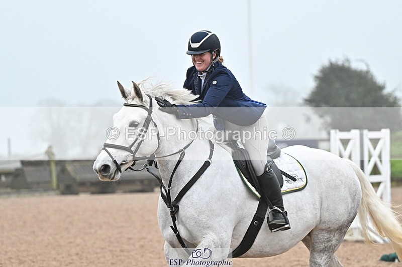 241103A-110433-06875 - SUN Cls 18 British Novice and 90cm Open