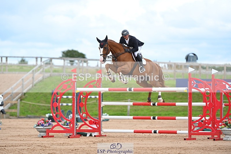 230721A-152415-07205 - Cls 10, 2 Star Big 1.45m Start to break