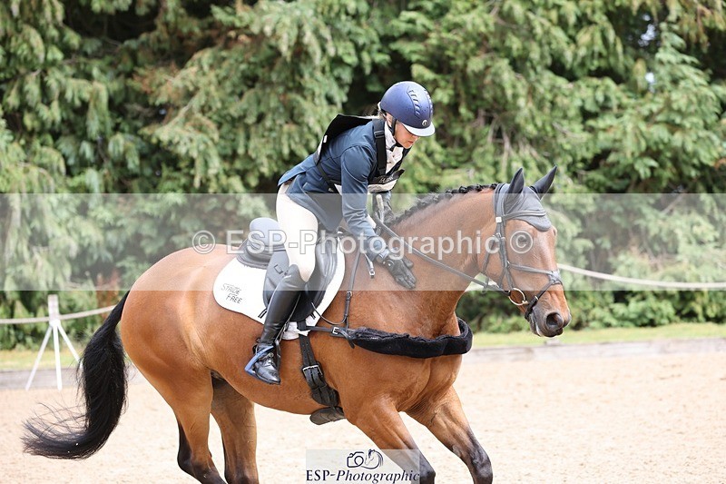 250803A-145339-14910 - O-687-Christina.Wiederkehr-KILLINAS.OISIN