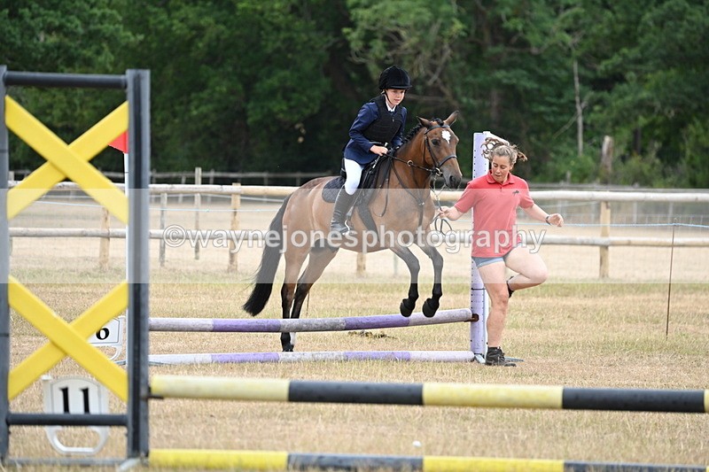 WJ6_9432 - Class 12 Minimus Jumping 45cm
