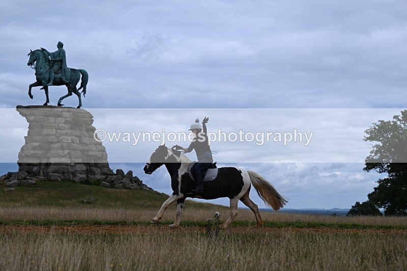 DSC_6473 - Time at Statue 12:17 to 12:44