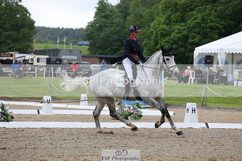 240523-094138-03187 - 208-KING_LOUIS-Mary_King