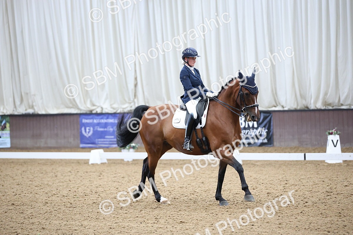 SBM_003952 - Class 8 - Advanced Medium 6 Silver