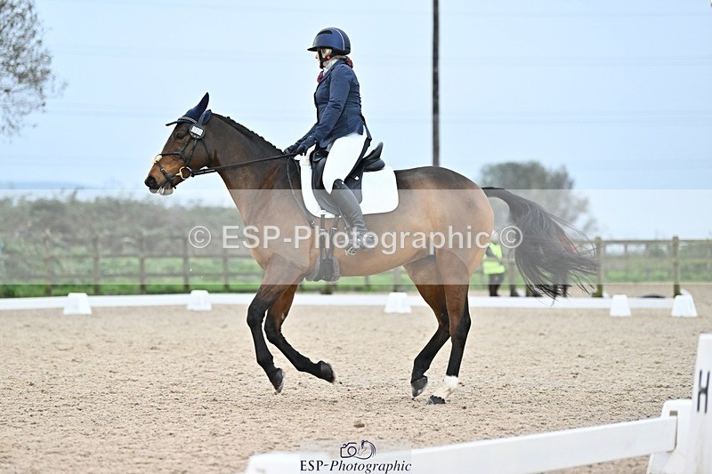 241103-155348-03260 - Novice 1 - 14.44 to 16.08