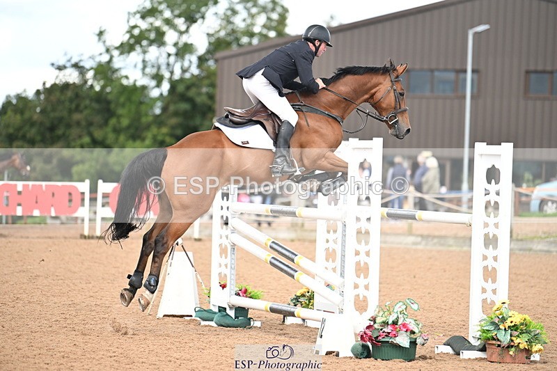 240912A-123528-01505 - Cls 3 Snr Foxhunter