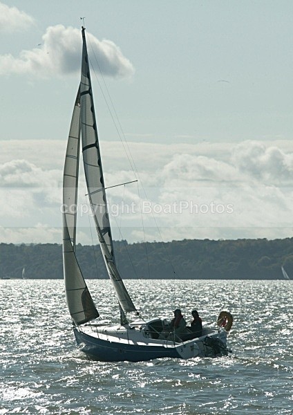 081018 BLUE MOON 8CDX1743 - Sailboats - monohull