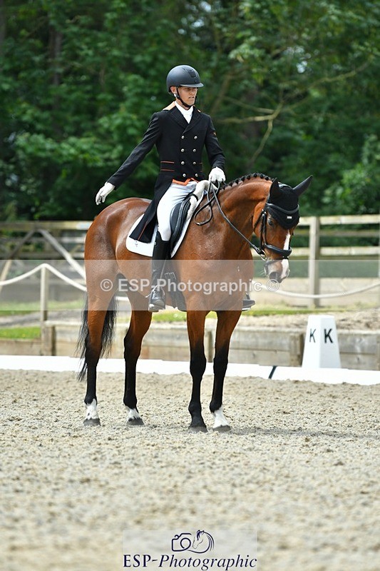 230525-113447-04055 - 201-JAEGER_MASTER-Tom_Woodward-WEDTrotUp+DR