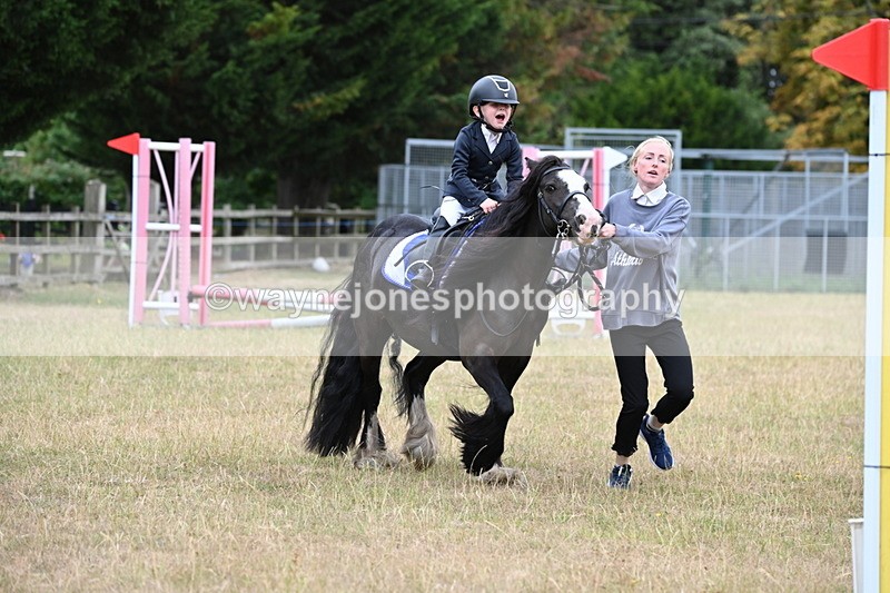 WJ6_9551 - Class 12 Minimus Jumping 45cm