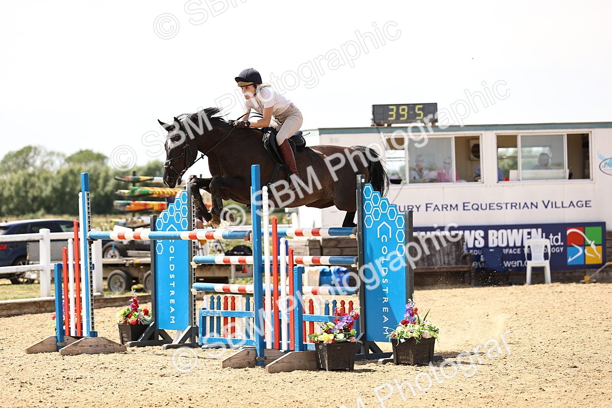 SBM_001927 - Class 16 - GFS Senior Newcomers 1.25m