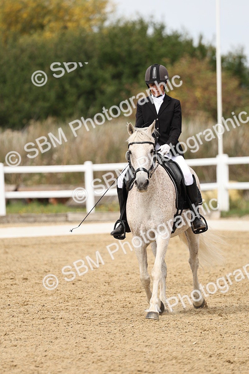 SBM_013162 - Class 3 - Novice 4 - 11.43-12.25