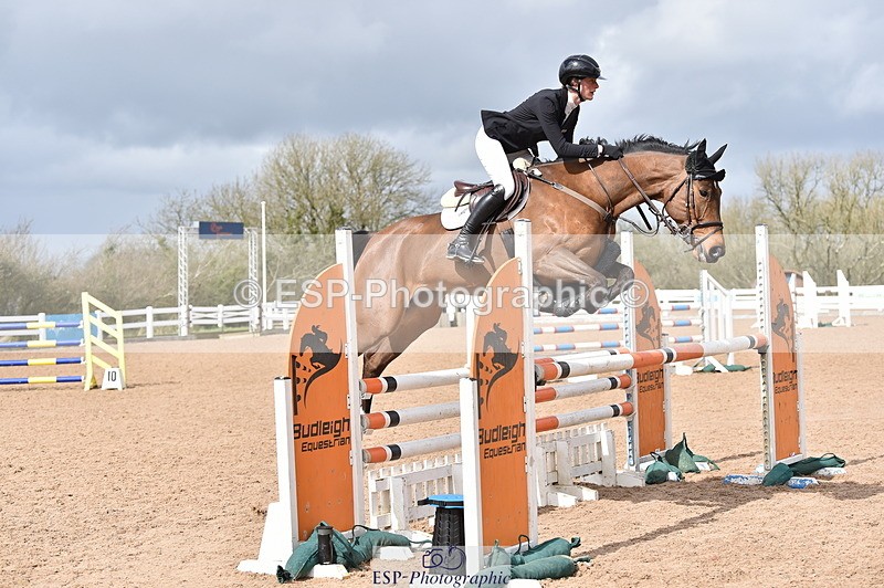 240327A-124938-00455 - Cls 4 Newcomers and 1.10m Open