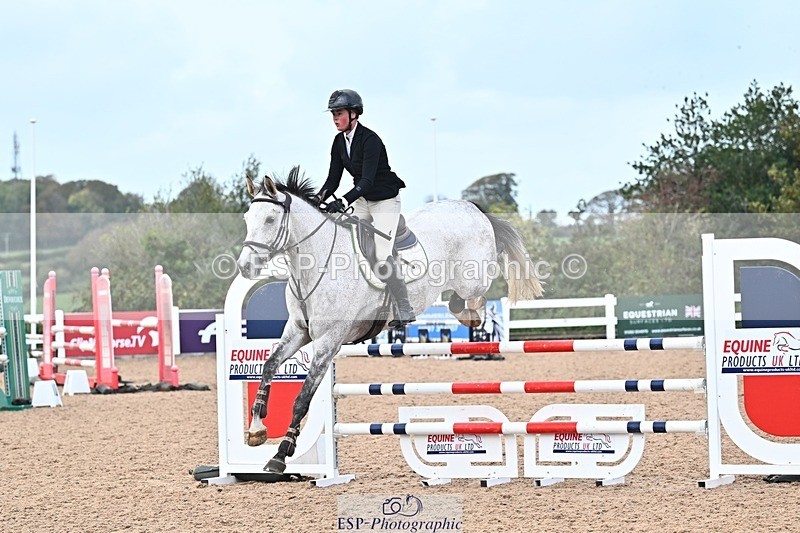 261014-124050-00453 - Cls  05 Snr Newcomers & 1.10m Open