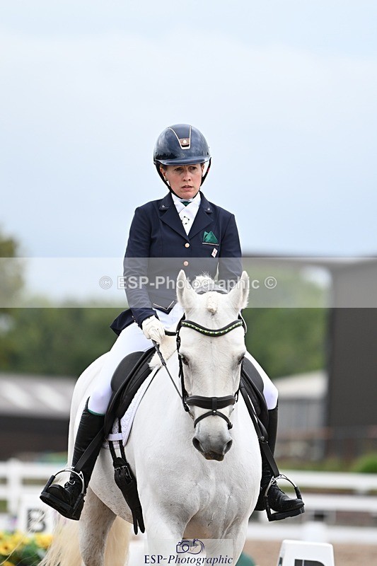 250907-123830-08387 - 067-Laura.PercyConobola.Cascade