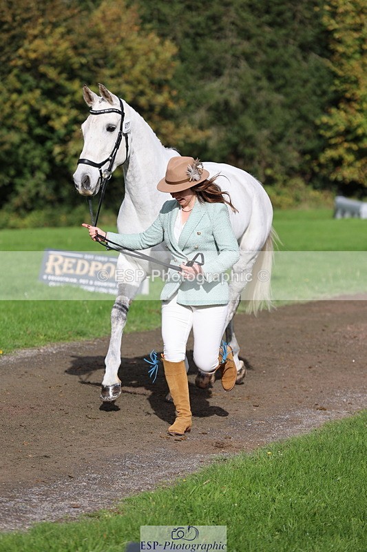 251026A-120435-25867 - F-477-Ella.Weeks